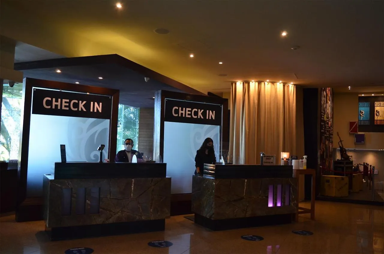 Hard Rock Hotel Cancun 5*,