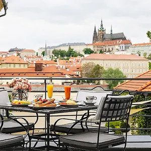 Four Seasons 5*, Praga Repubblica Ceca