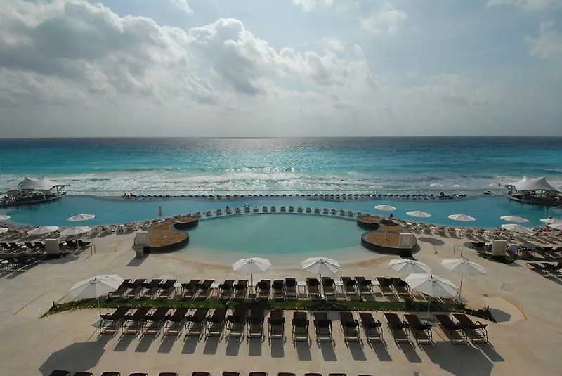 Hard Rock Hotel Cancun 5*,